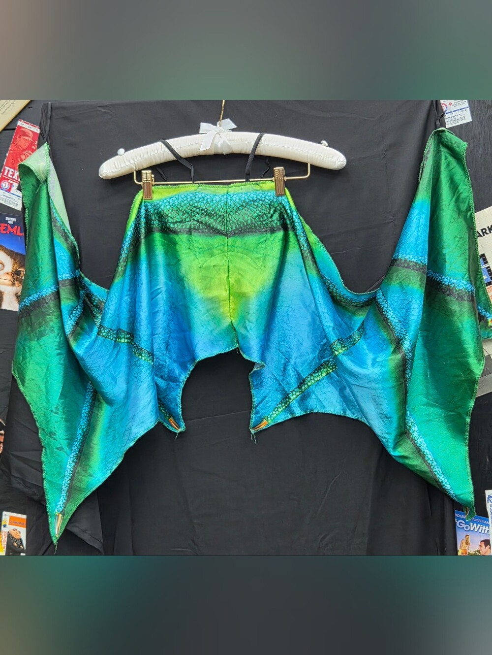Halloween Dragon Cape Wings Green Blue Reptile Scales Costume Accessory OS